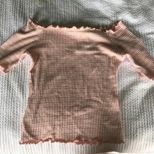 Off the shoulder light pink top S